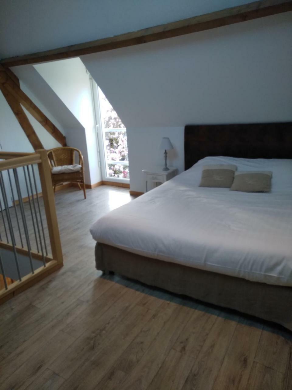 L'Heure Bleue gîtes et chambres d'hôtes Givenchy-en-Gohelle Exterior foto